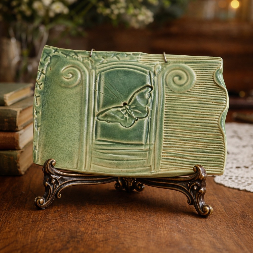 Carol‎ Long Pottery Green Butterfly Relief Ceramic Wall Plaque Tile Handmade OS